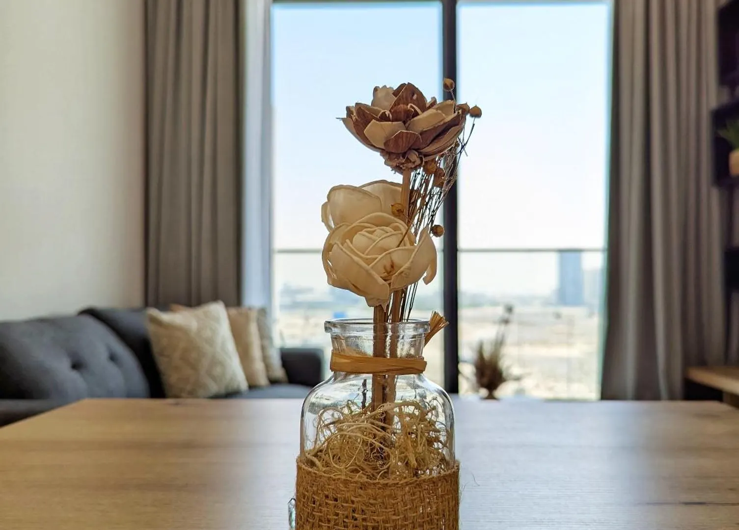 Luna Haven Retreat, Fully Furnished Luxury 1Bh In Jvc, Close By Circle Mall Dubai